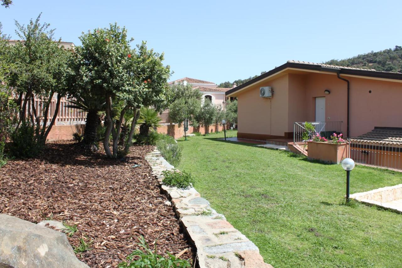Arbatax Le Terrazze Sul Mare Aparthotel Exterior photo